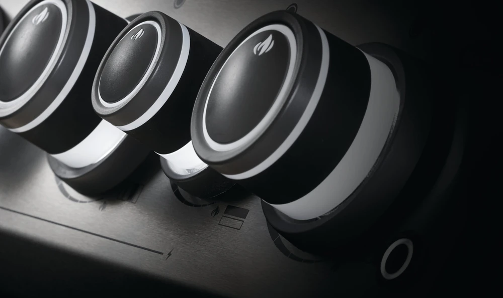 Napoleon Rogue SE 525 Inox. Quemador Lateral Y Trasero - Imagen 18