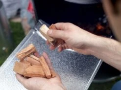 Weber Trozos De Leña Para Ahumar Hickory 6 Weber Trozos De Leña Para Ahumar Hickory -Napoleonr Ventas Trozos Lena ahumar Hickory weber 17056 2